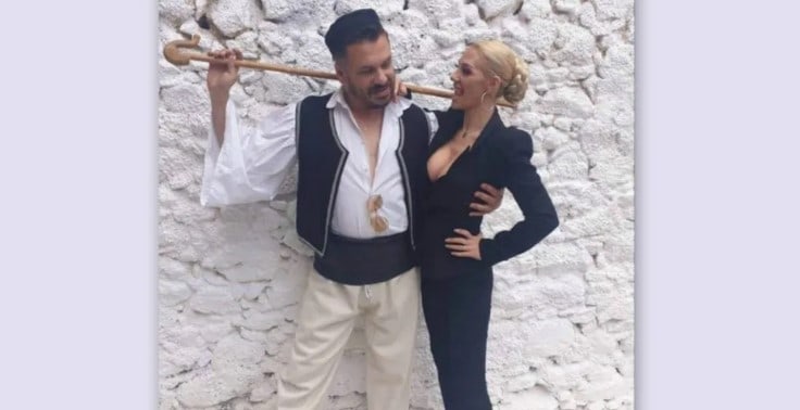 Μια μοντέρνα απ την Αθήνα στιχοι σασα μπαστα